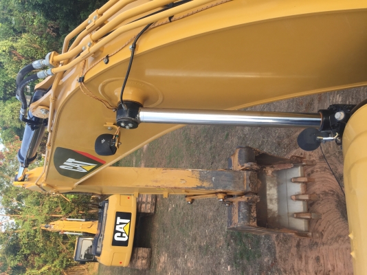 ขายดาวน์ CATERPILLAR 320D2 ทำงาน 2237ชั่วโมง สนใจโทร 081-970-1072