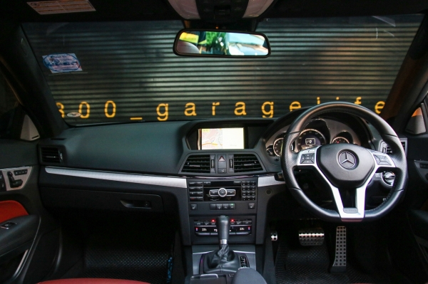 ขาย BENZ E200 CGI COUPE ปี 2012 สีดำ รถมือเดียวป้ายแดง