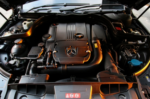 ขาย BENZ E200 CGI COUPE ปี 2012 สีดำ รถมือเดียวป้ายแดง