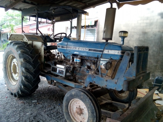 ขายรถไถ่ฟอร์ 6600  พร้อมใช้งาน  เล่มพร้อมโอน.. ..