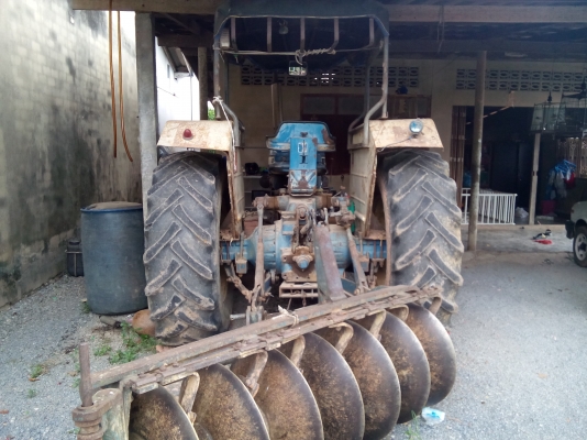 ขายรถไถ่ฟอร์ 6600  พร้อมใช้งาน  เล่มพร้อมโอน.. ..