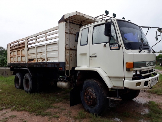 Isuzu FXZ 240 แรง หัวขาวโค้ช K เครื่องดี คัชซีสวย รถพร้อมใช้พร้อมโอน Isuzu FXZ 240 แรง หัวขาวโค้ช K เครื่องดี คัชซีสวย รถพร้อมใช้พร้อมโอน