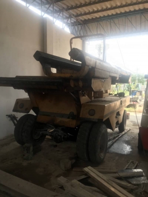 รถทุบพื้น