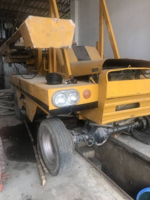 รถทุบพื้น