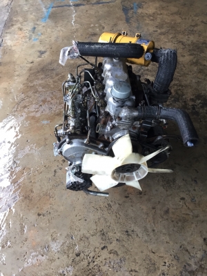 ขายเครื่องแบ็คโฮขนาด PC30 ยี่ห้อ ISUZU อีซูซุ รุ่น 3AE1สำหรับใส่แบ็คโฮ IHI30 สภาพสวยมากๆ