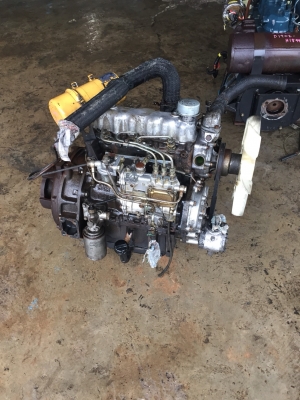 ขายเครื่องแบ็คโฮขนาด PC30 ยี่ห้อ ISUZU อีซูซุ รุ่น 3AE1สำหรับใส่แบ็คโฮ IHI30 สภาพสวยมากๆ