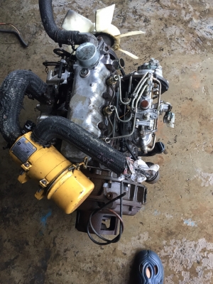 ขายเครื่องแบ็คโฮขนาด PC30 ยี่ห้อ ISUZU อีซูซุ รุ่น 3AE1สำหรับใส่แบ็คโฮ IHI30 สภาพสวยมากๆ