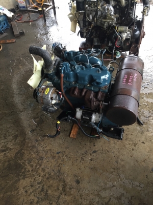 ขายเครื่องแบ็คโฮ ยี่ห้อ คูโบต้า ขนาด 3สูบ รุ่น D1402 สำหรับใส่แบ็คโฮ PC30 หรือรถไถนั่งขับ สภาพสวยมากๆ