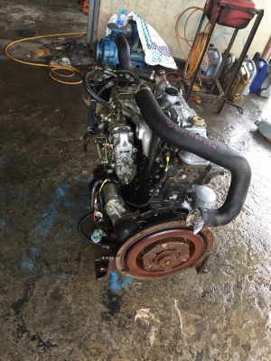 ขายเครื่องแบ็คโฮ PC60 ยี่ห้อ ISUZU รุ่น 4JB1 สำหรับใส่แบ็คโฮ KOBELCO (โกเบ) SK60 หรือ SUMITOMO สภาพสวยมาก