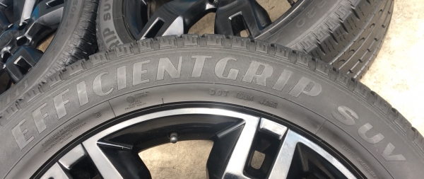 ล้อแม็ก Ford Everest ขอบ 20 สีดำ พร้อมยาง 265-50-20 ปลายปี 15