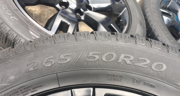 ล้อแม็ก Ford Everest ขอบ 20 สีดำ พร้อมยาง 265-50-20 ปลายปี 15