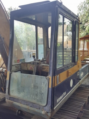 Komatsu PC100L-1 รถเก่านอกญี่ปุ่น ใบแทรกยาว70cm สภาพพร้อมใช้งาน สนใจติดต่อ0813553478(คุณโย)