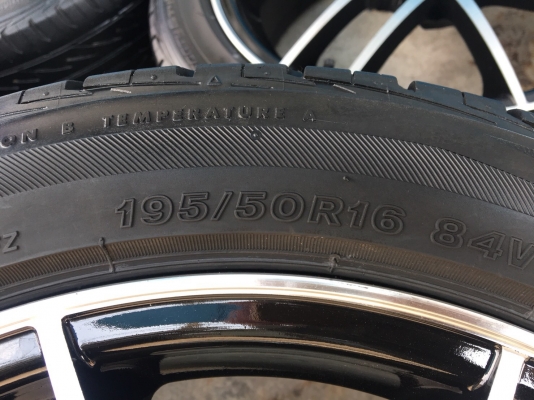 ล้อแม็ก 4รู100 ขอบ 16 พร้อมยาง 195-50-16 Bridgestone ปี 15 แม็กสวย