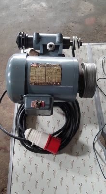 ขายครับขาย grinder tool post ฉินเหิอ แท่นเจียร สำหรับติดตั่งกับเครื่องกลึง สำหรับงานละเอียด หรือเก็บผิวชิ้นงานที่ชุบแข็ง 15000 บาท 0814583376 เอก ปทุม ขายครับขาย grinder tool post ฉินเหิอ แท่นเจียร สำหรับติดตั่งกับเครื่องกลึง สำหรับงานละเอียด หรือเก็บผิวชิ้นงานที่ชุบแข็ง 15000 บาท 0814583376 เอก ปทุม