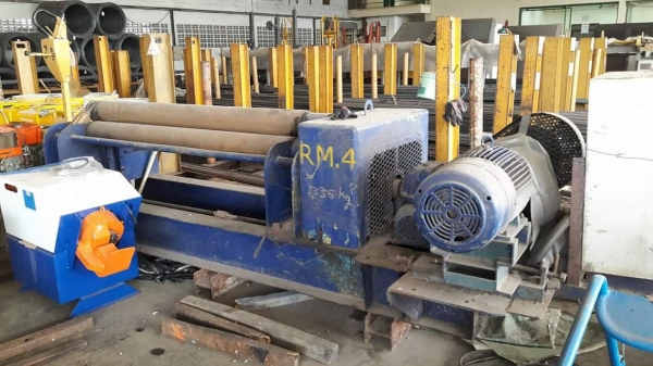 ขายเครื่องม้วน1.8เมตรม้วนได้8มิลพร้อมใช้ครับ