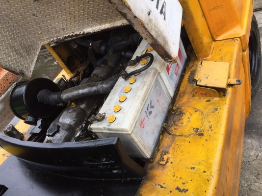 ขายรถยกโฟร์คลิฟท์toyota ดีเซล 4ตัน ยกตู้คอนเทนเนอร์