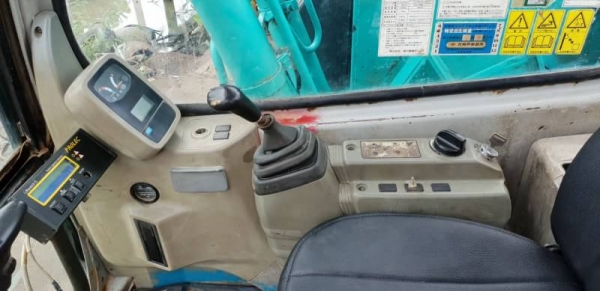 ขายด่วนแบคโฮKOBELCOSK115SR-6มาร์ซิคซีรียล์สูงออโต้คันเร่งเต่ากะต่ายคลนโทลน้ำมันระบบไฟฟ้าครบเร็วแรงไม่โหลดเครื่อง 4สูบ อีซูซู4BG1รถนอกเพื่งนำเข้ามาใหม่จากญี่ปุ่นยังไม่ได้ใช้ในไทยเลย