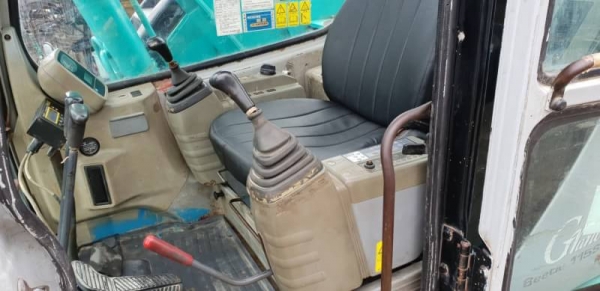 ขายด่วนแบคโฮKOBELCOSK115SR-6มาร์ซิคซีรียล์สูงออโต้คันเร่งเต่ากะต่ายคลนโทลน้ำมันระบบไฟฟ้าครบเร็วแรงไม่โหลดเครื่อง 4สูบ อีซูซู4BG1รถนอกเพื่งนำเข้ามาใหม่จากญี่ปุ่นยังไม่ได้ใช้ในไทยเลย