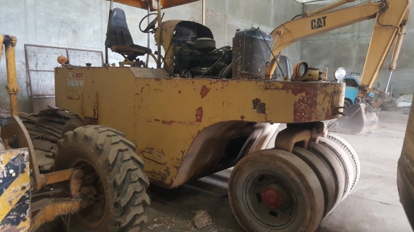 ขาย รถบดล้อยาง 11 ล้อ WATANABE รถใช้งานได้ปกติ มีเล่มทะเบียนครบ