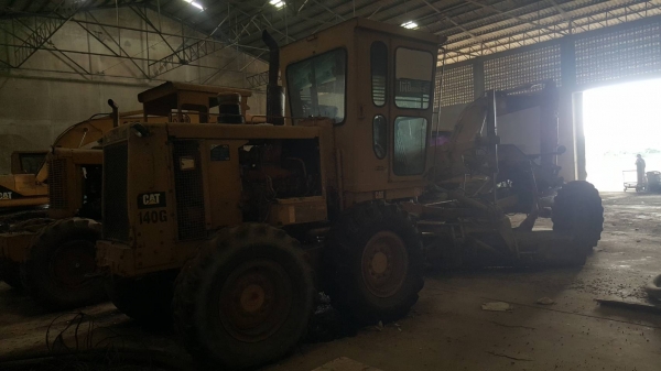 ขาย รถเกรด CAT 140G 72V สภาพเก่าเก็บไม่ค่อยได้ใช้งาน เครื่องดี เกียร์ดี เอกสารเล่มทะเบียนครบ