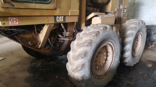 ขาย รถเกรด CAT 140G 72V สภาพเก่าเก็บไม่ค่อยได้ใช้งาน เครื่องดี เกียร์ดี เอกสารเล่มทะเบียนครบ