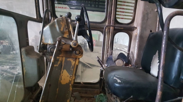 ขาย รถเกรด CAT 140G 72V สภาพเก่าเก็บไม่ค่อยได้ใช้งาน เครื่องดี เกียร์ดี เอกสารเล่มทะเบียนครบ