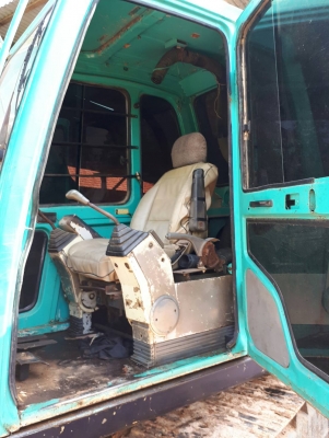 KOBELCO Mark3 SK120 รถใช้งานได้ปกติ ช่วงล่างเต็ม ไฟฟ้าตัด เอกสารอินวอยส์