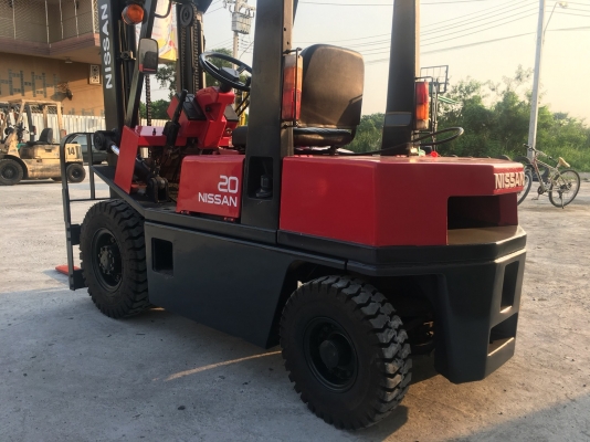 รถยกForklift nissan 2.0 รถยกForklift nissan 2.0
