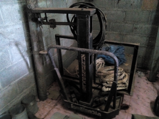 ขายอุปกรณ์ทำยางทัุ้งหมด 20กง ชั่ง2คัน จักรีดยางอุปกรณ์ครบชุด  เจ้าของหยุดกิจการ