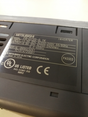 อินเวอร์เตอร์0.1k เข้า220vออก3เฟส