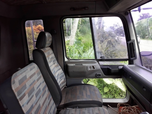 ขาย 6ล้อ isuzu NKR 110แรง ใส่เครื่อง115 ไม่มีเล่ม