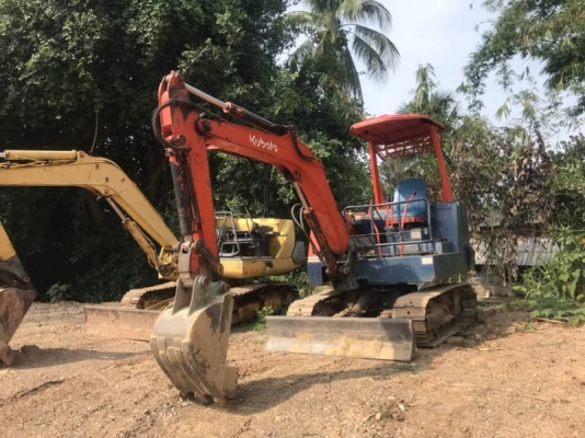 KOMATSU PC 30-7 +  KUBOTA 25TD