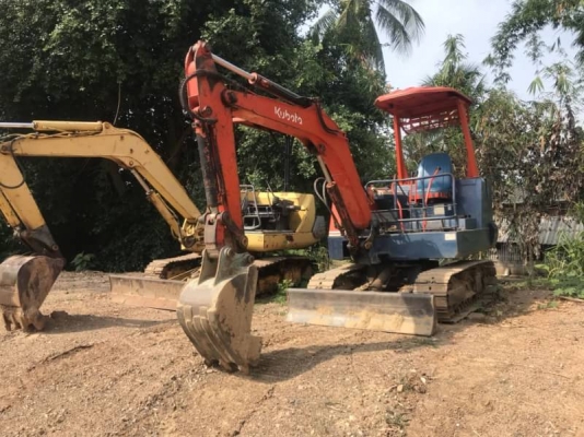 KOMATSU PC 30-7 +  KUBOTA 25TD