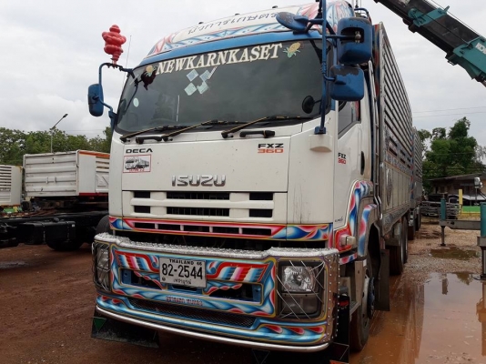 Isuzu 360 แรง ปี 56 แม่ลูกดัมพ์มิเนียมชุดใหญ่ อู่ซีทีทรัค สวยเดิมพร้อมใช้งาน น้ำหนักบรรทุก 30.5 ตัน Isuzu 360 แรง ปี 56 แม่ลูกดัมพ์มิเนียมชุดใหญ่ อู่ซีทีทรัค สวยเดิมพร้อมใช้งาน น้ำหนักบรรทุก 30.5 ตัน