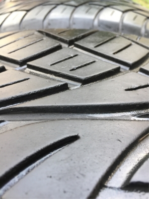 ยาง Nitto 420S 265 65 17 ปลายปี15 ดอกเต็ม ไม่มีปะ ใช้ยาว ราคาไม่แพง