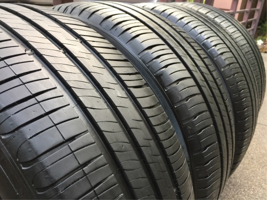 ยาง Michelin 205 55 16 ปี17 ดอกเต็ม ไม่มีปะ เนื้อนิ่มๆ ใช้ยาว ราคาไม่แพง ยาง Michelin 205 55 16 ปี17 ดอกเต็ม ไม่มีปะ เนื้อนิ่มๆ ใช้ยาว ราคาไม่แพง