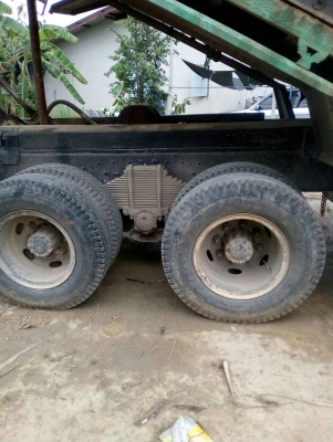 สิบล้อดั๊ม จ้าวอินทรี สองเพลา