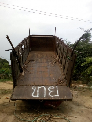 สิบล้อดั๊ม จ้าวอินทรี สองเพลา