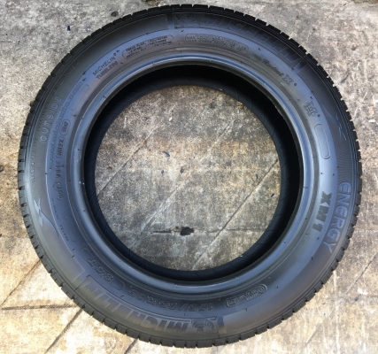 ยาง Michelin 175-65-15 น้องๆป้ายแดง ดอกหนานิ่ม เต็มๆทุกเส้น ยาง Michelin 175-65-15 น้องๆป้ายแดง ดอกหนานิ่ม เต็มๆทุกเส้น