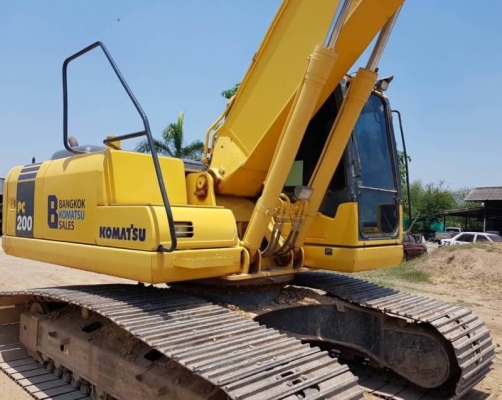ขายด่วน!! Komatsu PC200-7 สภาพสวยค่ะ