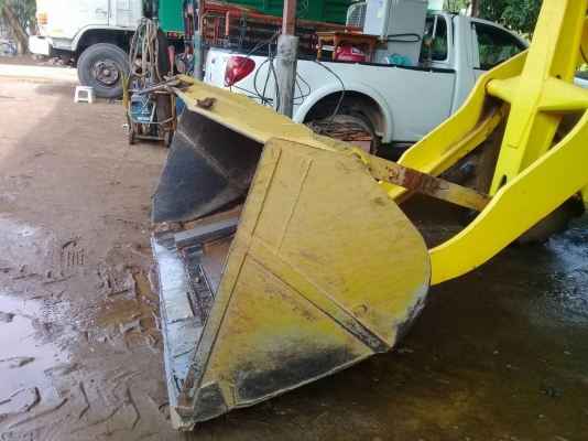 รถตัก JH 30 B