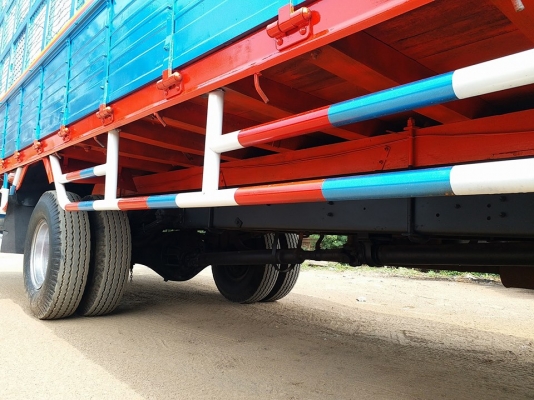 ขาย6ล้อยาว6เมตร ร็อคกี้ FRR185 ยาง8.25R16ทิ๊ฟฟี่ เพาเวอร์ แอร์เย็น