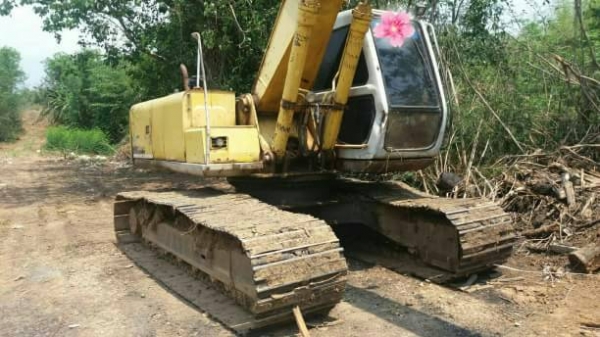 SUMITOMO สุมิโตโม่ SH. 200 A1 ราคา 590,000 เพรชบูรณ์ SUMITOMO สุมิโตโม่ SH. 200 A1 ราคา 590,000 เพรชบูรณ์