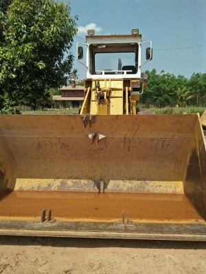 ขายรถตักKOMATSU 520 เครื่องเดิมปั๊มเดิม เอวอ่อนตักคอกเกษตร ช่วงล่างดี