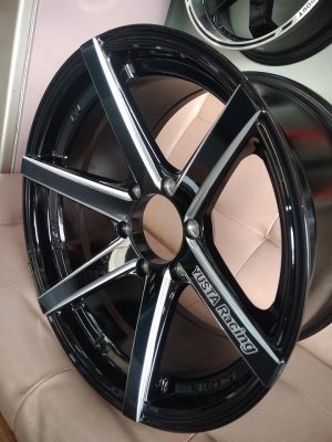 แม็กใหม่ขอบ 18 ราคาถูก 4วง 15400 บาท พร้อมติดตั้ง