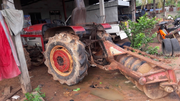 ขายรถไถ