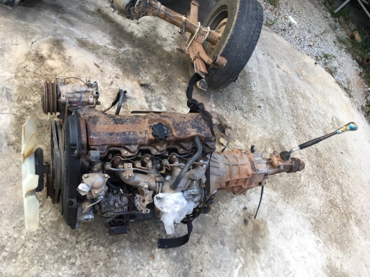 ขายเครื่องพร้อมเกียร์ 2L