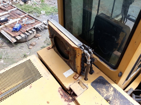 ขายครับโคมัสสุ pc100-3 ขายครับโคมัสสุ pc100-3