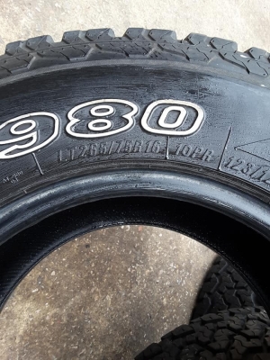 Maxxis AT980 ขนาด 265-75-16 ปลายปี15 สวยๆ 1ชุด Maxxis AT980 ขนาด 265-75-16 ปลายปี15 สวยๆ 1ชุด