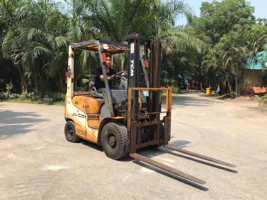 ขายFORKLIFT TCM รุ่น15FD19(1.5ตัน)ดีเซล สวยเดิมจากญี่ปุ่น ยังไม่เคยใช้ในไทย 155,000เท่านั้น!!